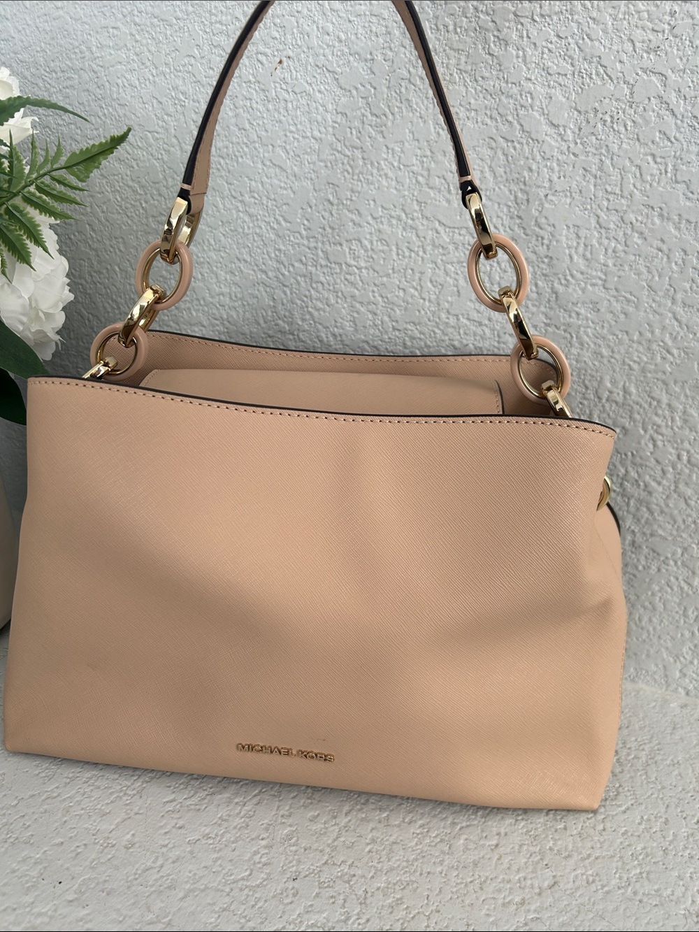 Michael Kors Pebbled Leather Shoulder Bag in Nude Blush with Gold Hardware